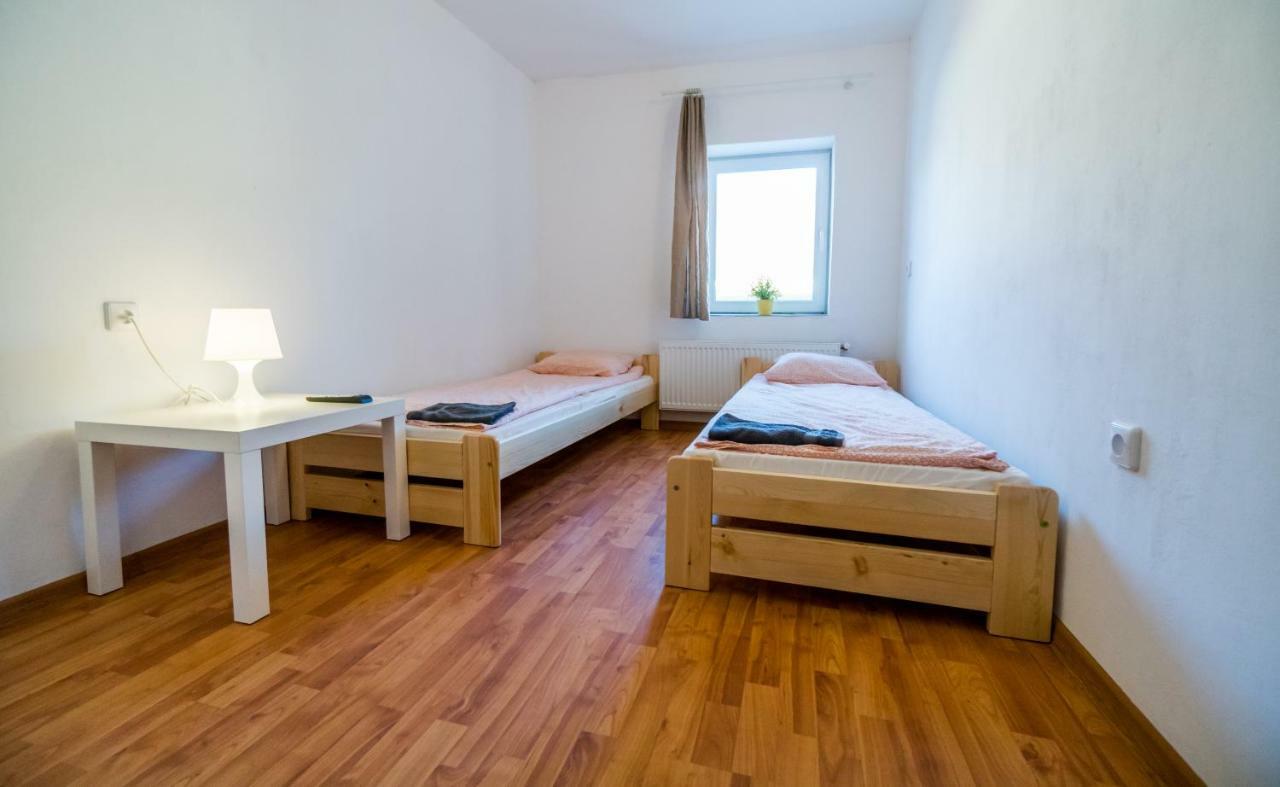 Noclegi Woku Świebodzice Exterior foto